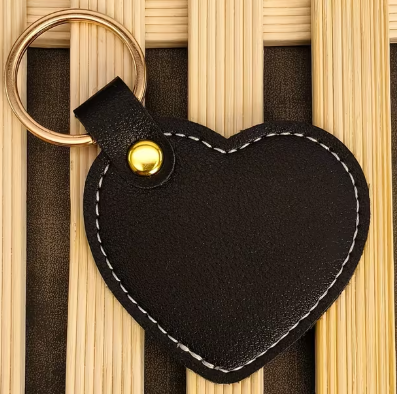 Porte-clés cœur simili Cuir